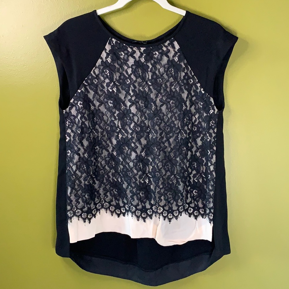 🟣 3/$50!  Club Monaco Short Sleeve Lace Top (XS)